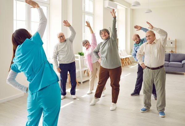 fitness-senior-citizens-group-exercise-class
