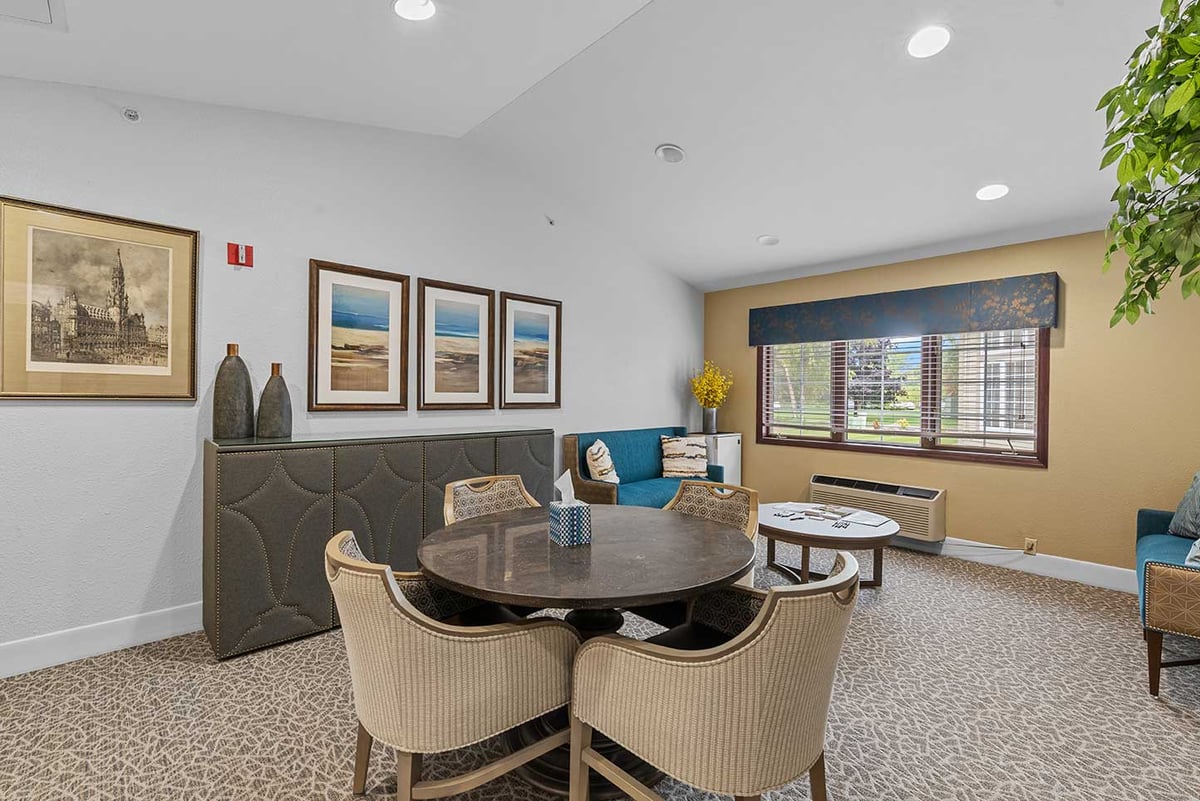 LakeHouse-Cedarburg-familyroom-5